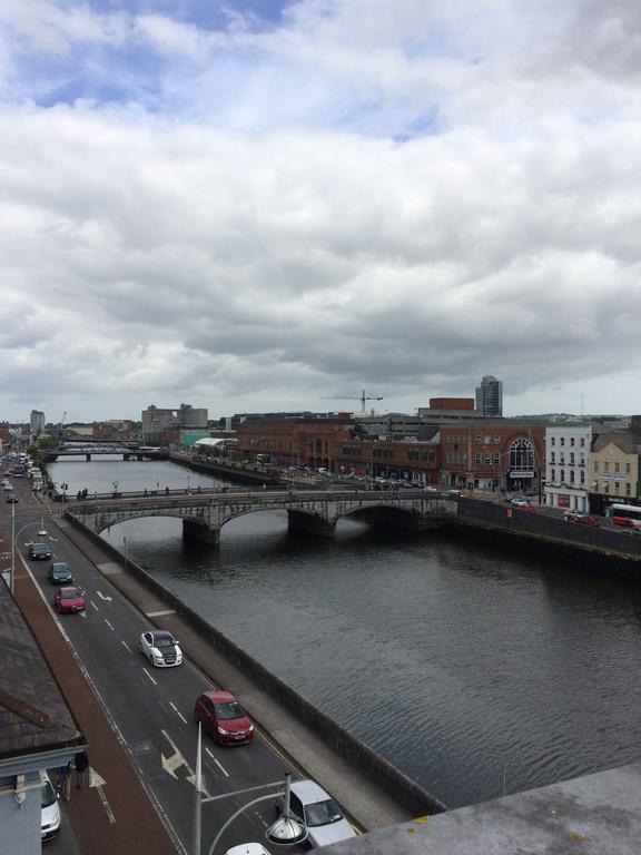 39 Camden Wharf Apartment Cork Bilik gambar